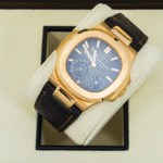 Patek Philippe Nautilus 5712R-001 Moon Phases Rose Gold (2017 to 2020) - Image 5