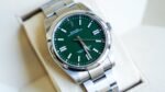Rolex Oyster Perpetual 124300-0005 – Green Dial with Smooth Bezel and Stainless Steel Oyster Bracelet - Image 6